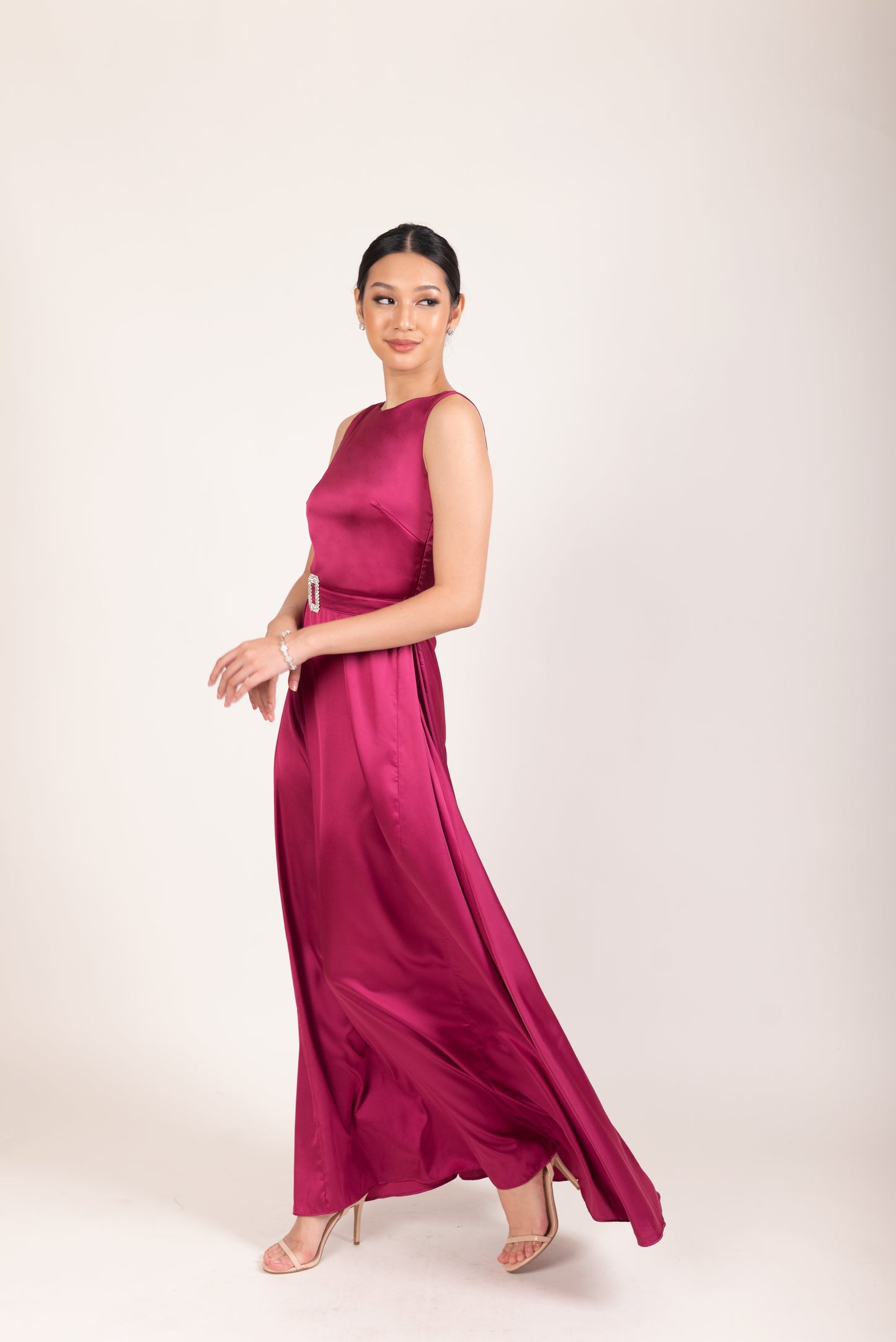 karimadon long dress KARIMADON - FELICITY Long drape one-shoulder gown D1H12087 Available in Green and Red From sizes S-XL P2299 Buy it now! http://www.karimadonfashion.com/en/57-felicity.html