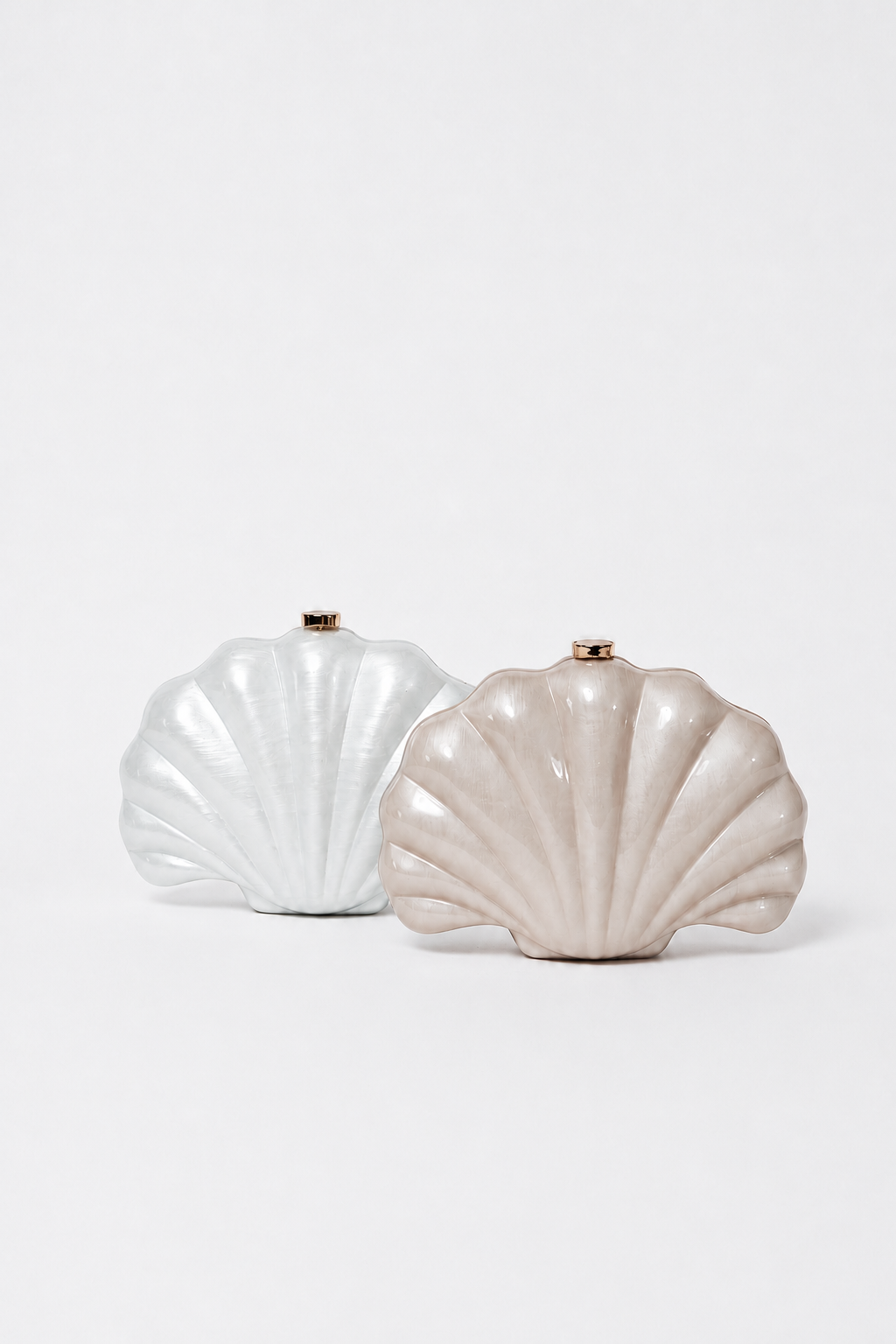 SEASHELL ACRYLIC CLUTCH BAG